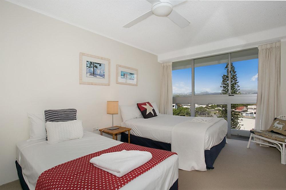 Wyuna Beachfront Holiday Apartments Gold Coast Esterno foto