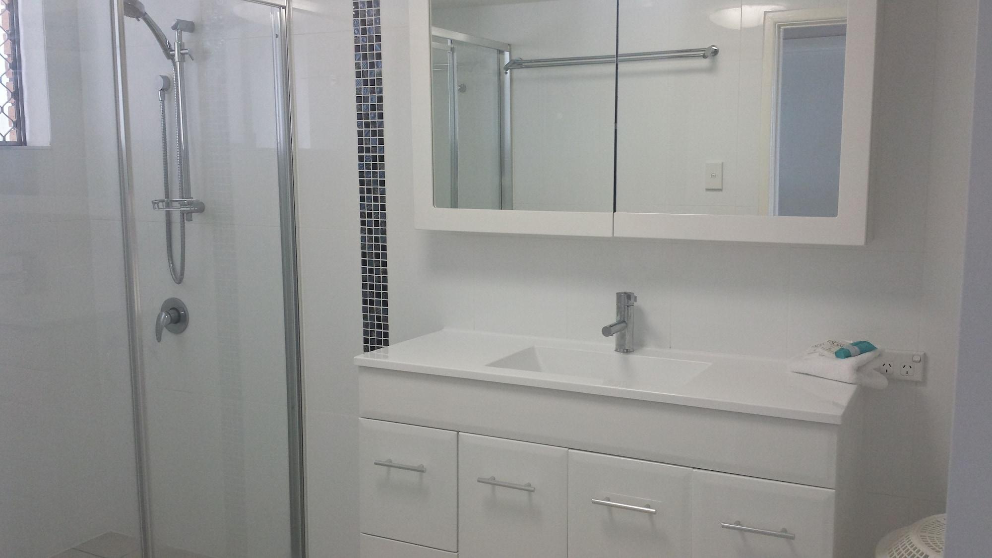 Wyuna Beachfront Holiday Apartments Gold Coast Esterno foto