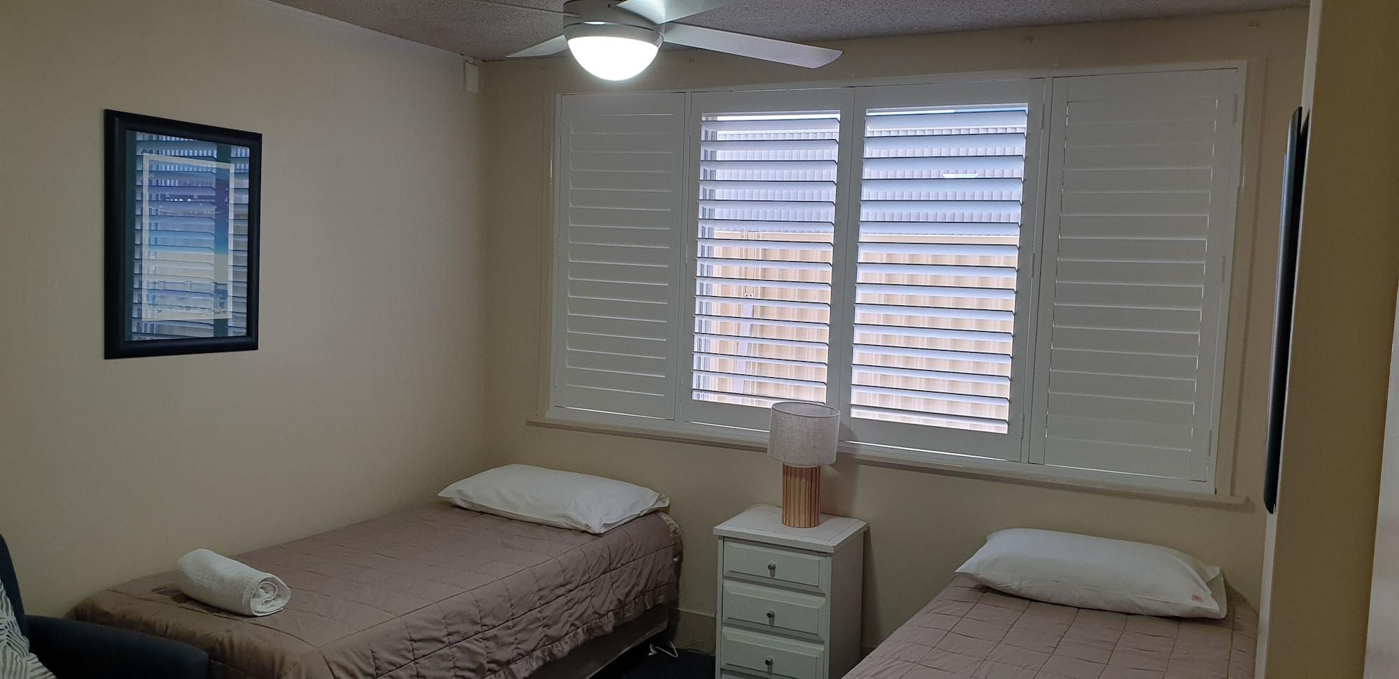 Wyuna Beachfront Holiday Apartments Gold Coast Esterno foto