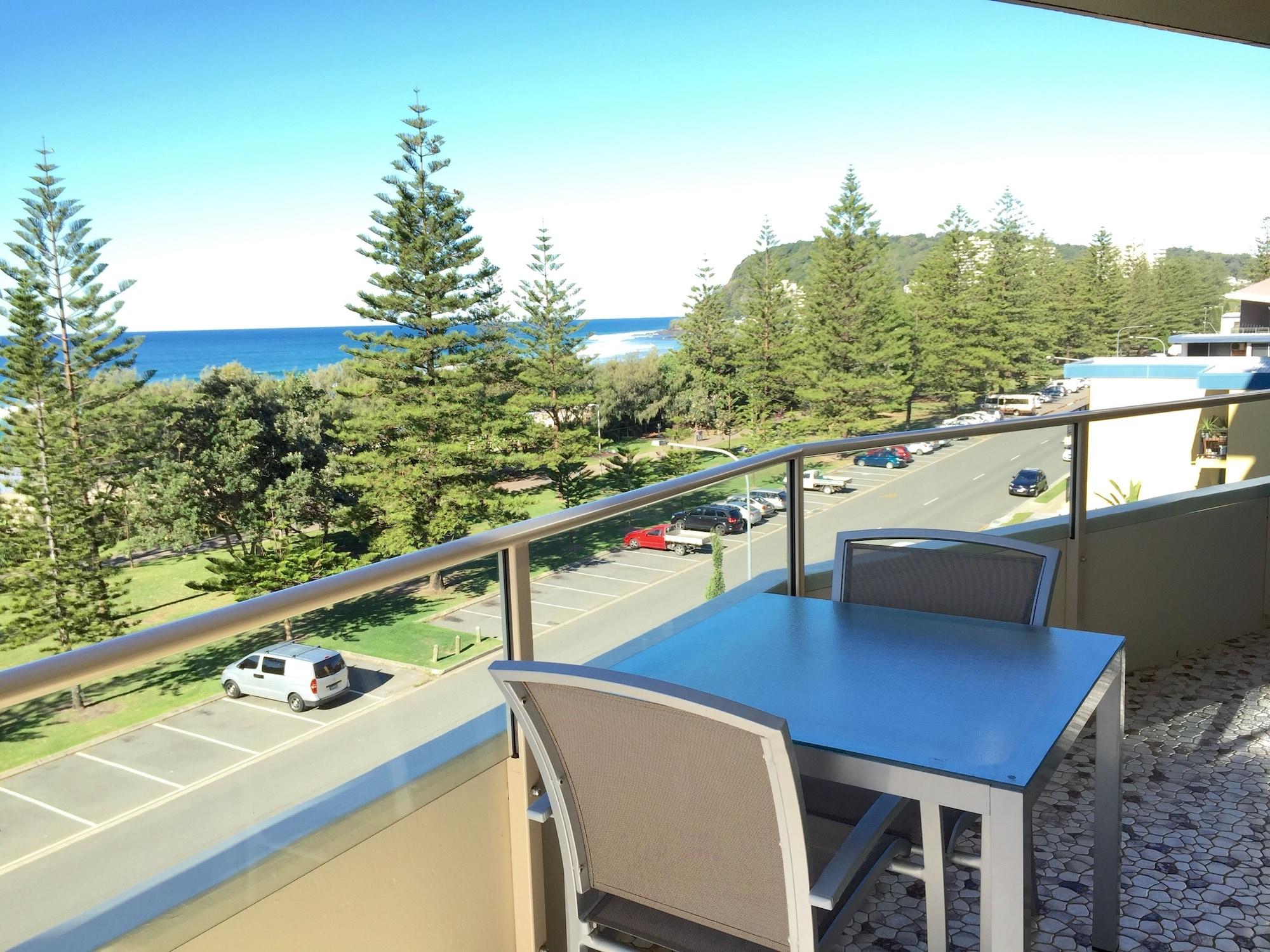 Wyuna Beachfront Holiday Apartments Gold Coast Esterno foto