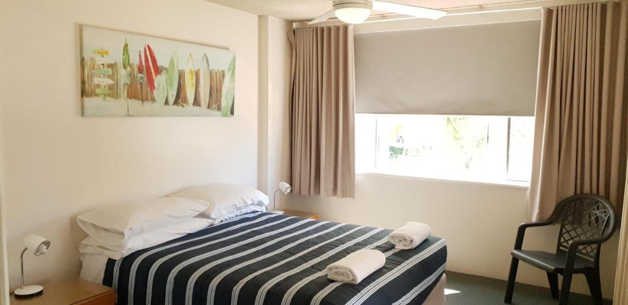 Wyuna Beachfront Holiday Apartments Gold Coast Esterno foto