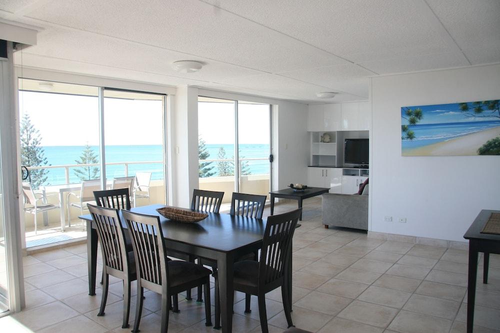 Wyuna Beachfront Holiday Apartments Gold Coast Esterno foto