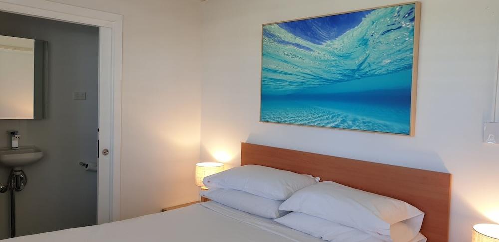 Wyuna Beachfront Holiday Apartments Gold Coast Esterno foto