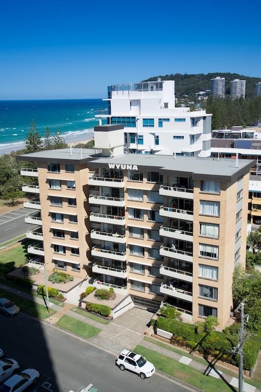 Wyuna Beachfront Holiday Apartments Gold Coast Esterno foto