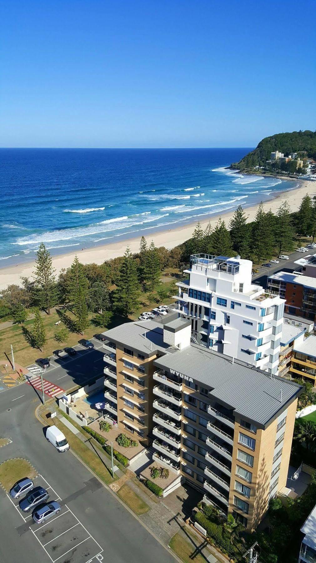 Wyuna Beachfront Holiday Apartments Gold Coast Esterno foto